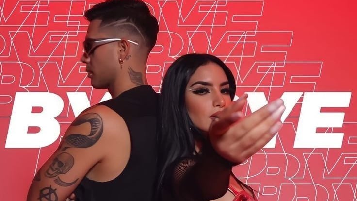 Kimberly Loaiza y DJ Pantoja.