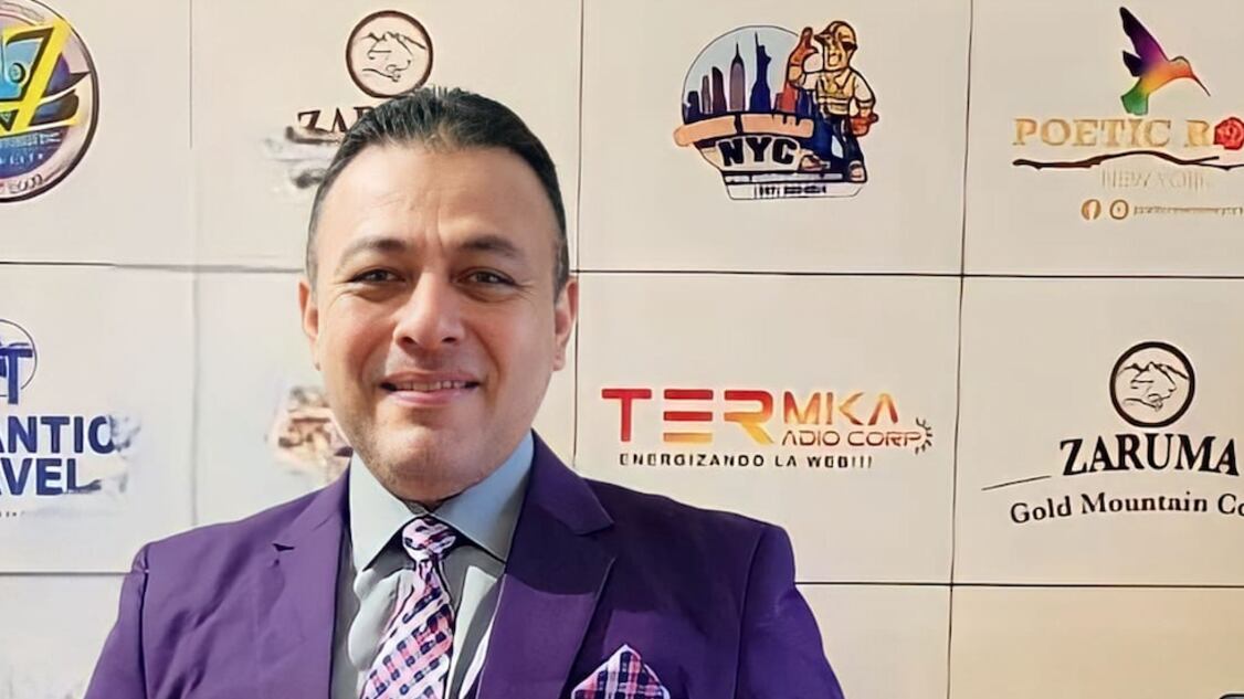 El artista Xavier Enrique.