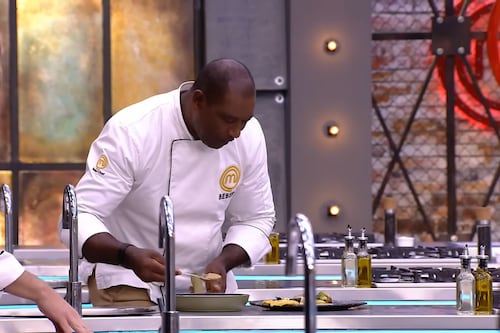 Lágrimas y dolor en la despedida de Beber Espinoza de MasterChef Celebrity Ecuador