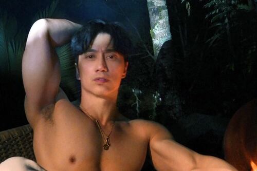 Fotógrafo revela el secreto de la eterna juventud, incluye comer seis huevos en las mañanas