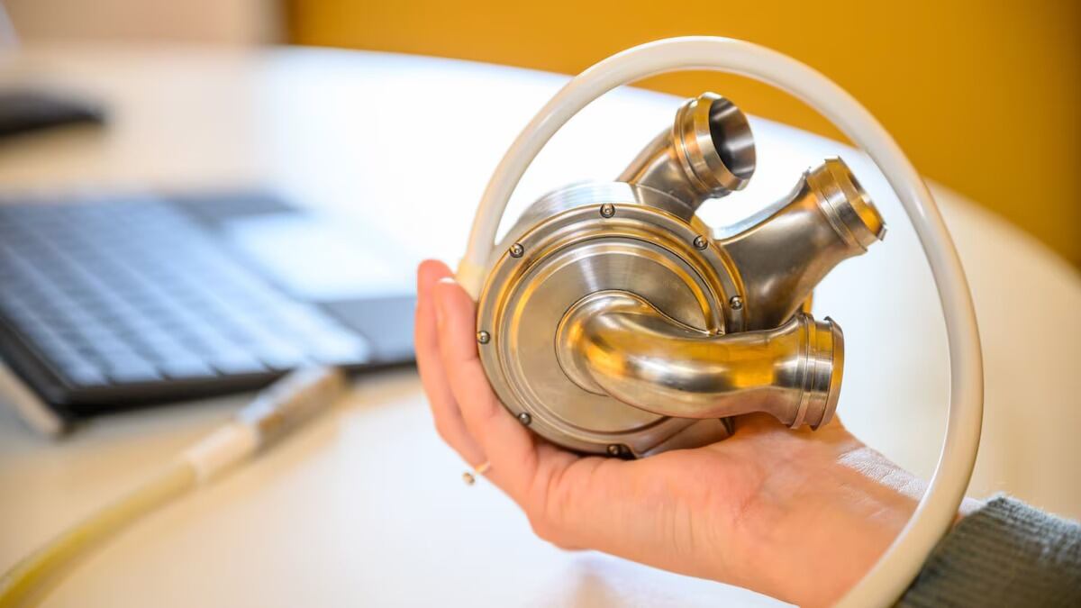 ¡Un milagro médico! Hombre sobrevivió más de 100 días con un corazón artificial