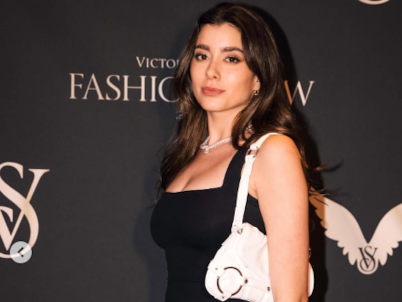 El despampanante look de Luciana Guschmer para el Victoria's Secret Fashion Show