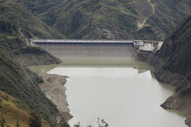 Cuenca,Ecuador 7 de mayo de 2024 El presidente de la republica Daniel Noboa Azin visito a la Central Hidroeléctrica Mazar para costatar que "Se ha recuperado alrededor de 18 metros, que representa el 35% del volumen útil del embalse.