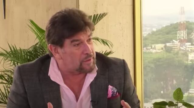 Carlos Vera, entrevista con exsecretario de Comunicación