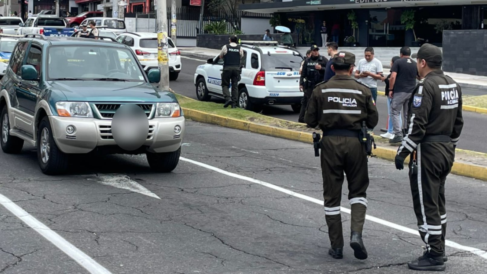 Violento asalto a conductor en el norte de Quito deja un herido