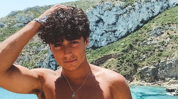El influencer español Daniel Baena se maravilló de Ecuador.