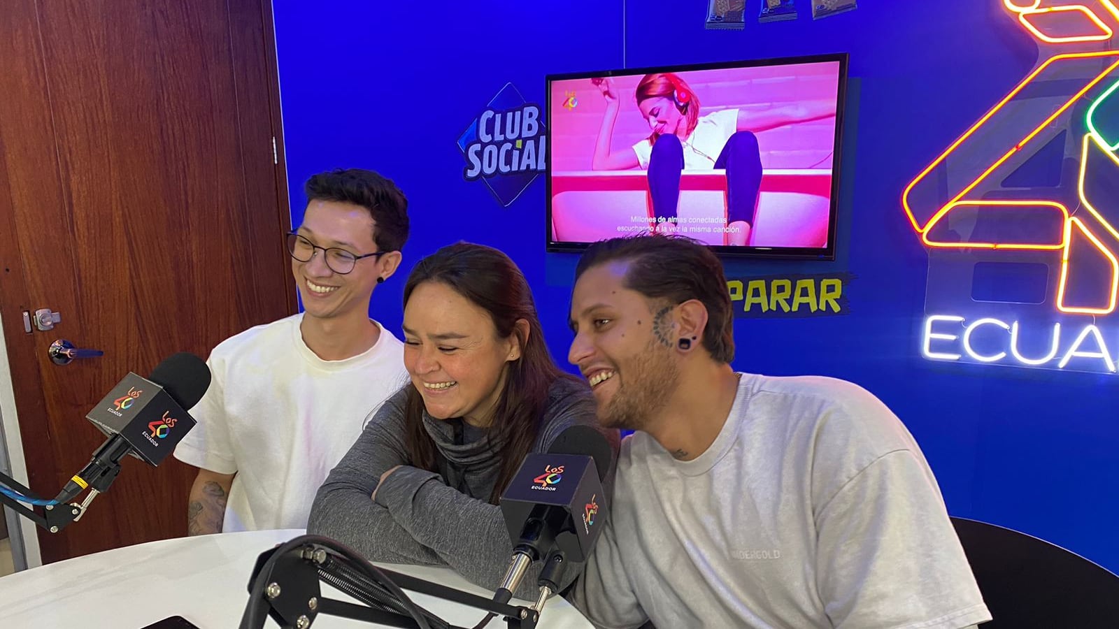 “ARTE Y SOLIDARIDAD: “TATTOOXJUGUETES” VUELVEA
QUITO PARA AYUDAR A 21ORFANATOS