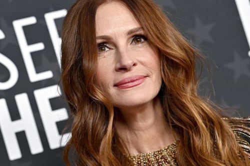 Julia Roberts impacta a todos con su piel perfecta a los 55 años: ¿Genética o medicina estética?