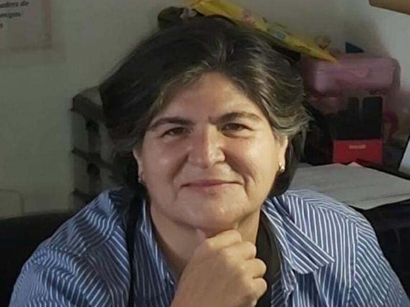 La exministra de Finanzas, María Elsa Viteri, pide ayuda para costear su tratamiento contra el cáncer