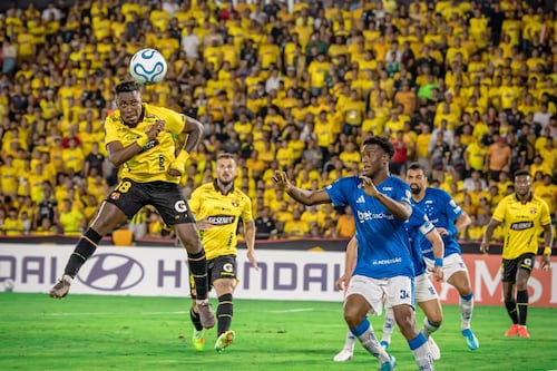 Barcelona sufre baño de realidad en su debut en la Copa Libertadores