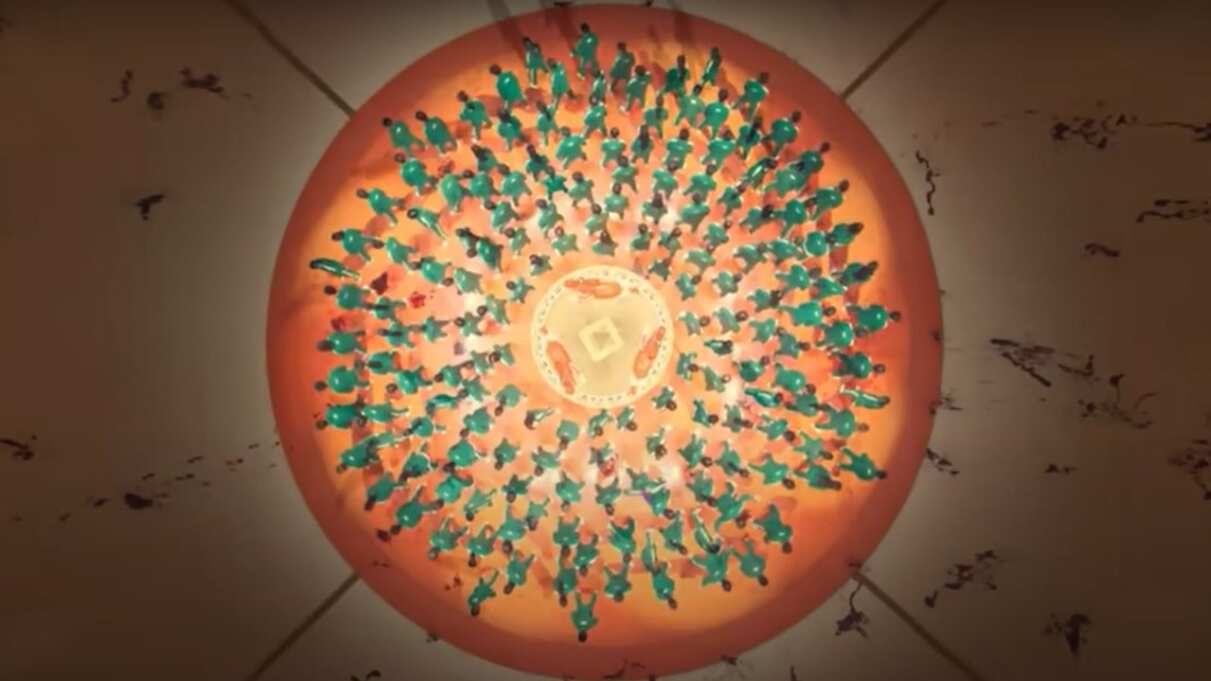 El director de cine hizo un popular juego que apareció igual en una de las escenas la nueva temporada de 'El Juego del Calamar'.