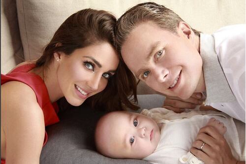 Anahí festeja con foto los siete meses de su bebé