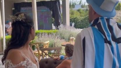 Se casan el día del juego de Argentina en el Mundial