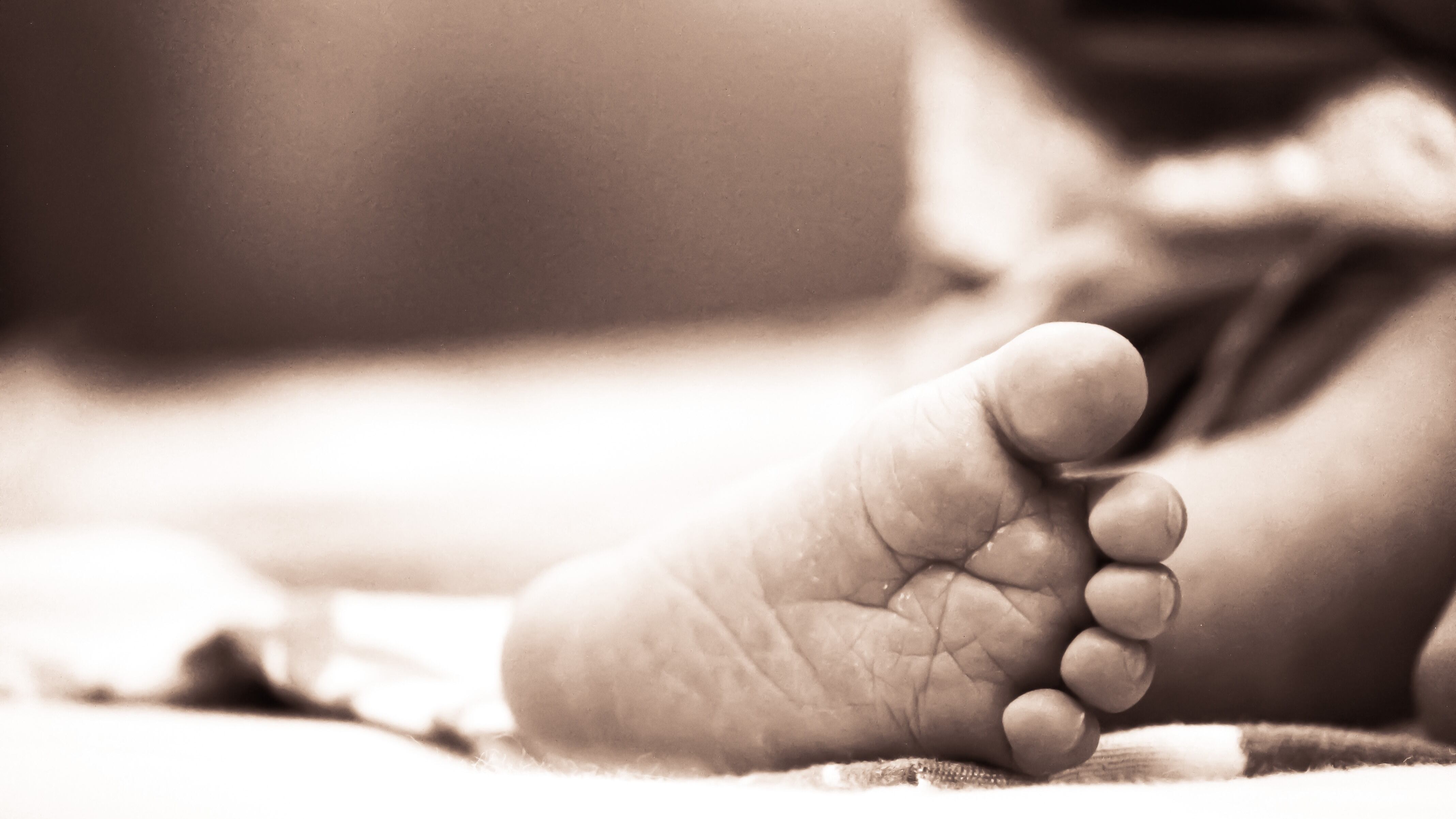 Madre denuncia que robaron a su bebé en Durán