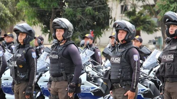 Polémica por reglamento que prohíbe que aspirantes a policías no tengan tatuajes