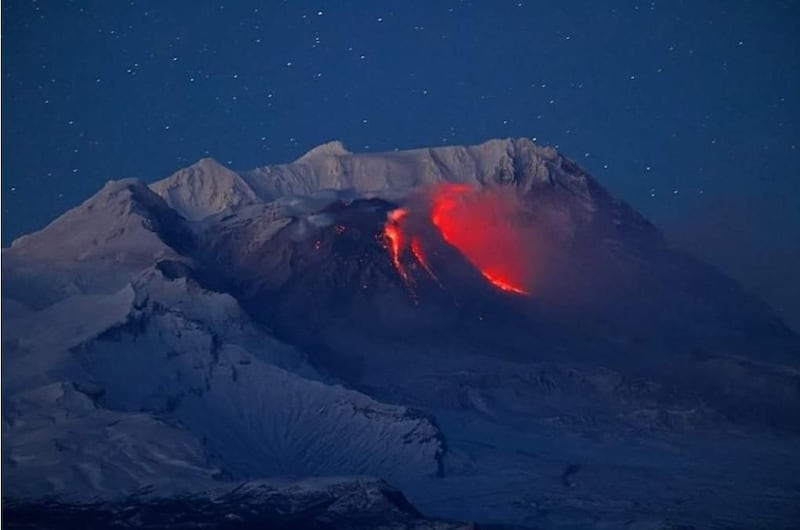 Erupción del volcán Kliuchevskoy.