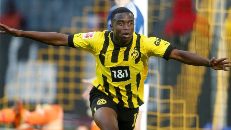 Youssoufa Moukoko falsificó sus documentos de identidad.