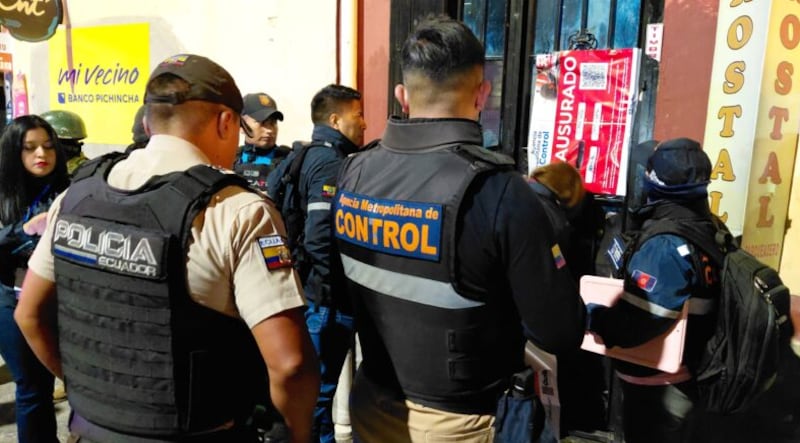 Billar clandestino que operaba como salón de recepciones fue clausurado al norte de Quito:  Fuente: Quito Informa