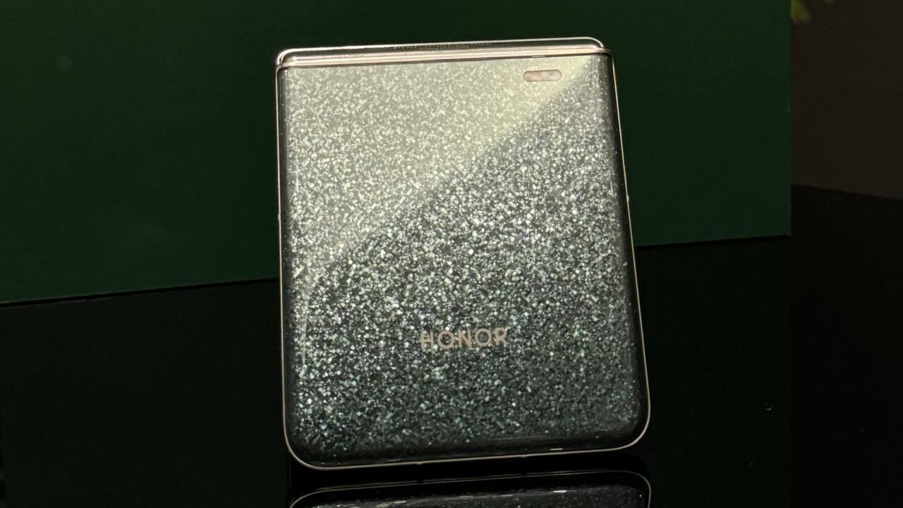 La edición especial del Honor Magic V Flip Jimmy Choo será una de las más preciadas desde este viernes aunque aún no hay fecha de salida para Latinoamérica