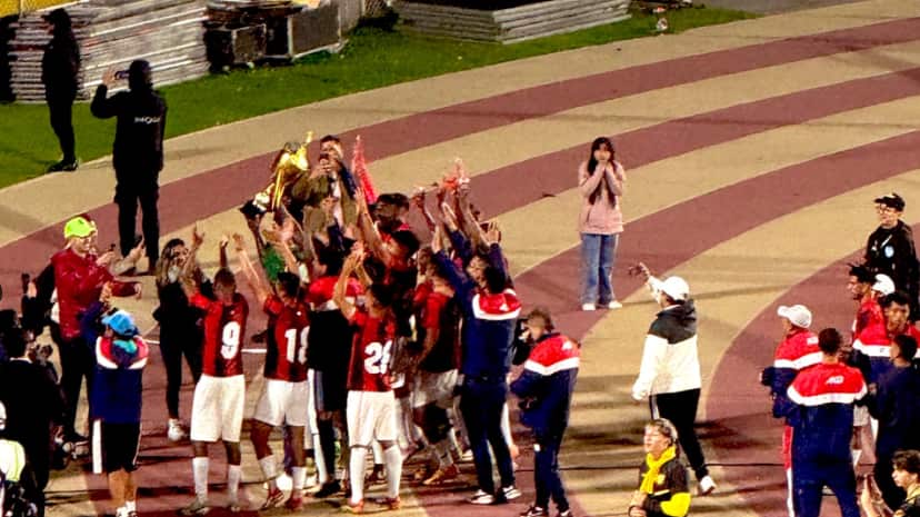 Deportivo Quito amargó la Noche Amarilla 2025