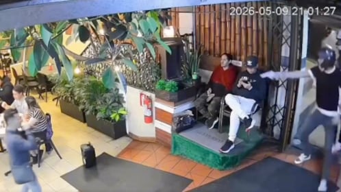 Captan violento asalto armado en restaurante al norte de Quito - Fuente: Video de X
