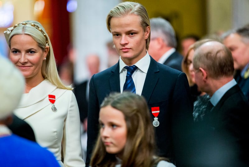 Fotogafía de archivo de Marius Borg Høiby junto a su madre, la princesa Mette-Marit de Noruega. EFE/EPA/VEGARD WIVESTAD GROTT NORWAY OUT[NORWAY OUT]