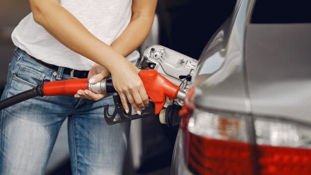 Los intentos de anteriores gobiernos de eliminar o reducir los subsidios a los combustibles han derivado en fuertes protestas.