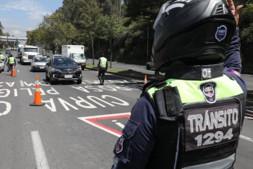 Cierres viales en Quito por el feriado de mayo: calles bloqueadas y desvíos