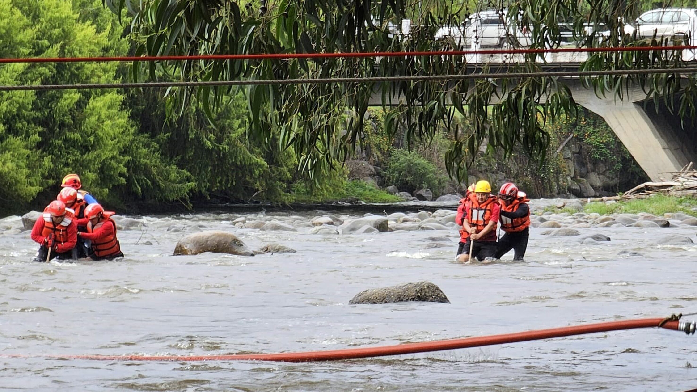 Lo que sabe de la búsqueda de Darío Hidalgo en el río Tomebamba, en Cuenca