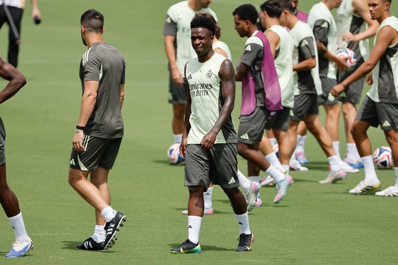AME9868. FLORIDA (ESTADOS UNIDOS), 30/06/2025.- Vinícius Júnior de Real Madrid participa en un entrenamiento este lunes, en The Gardens North County District Park de Palm Beach, Florida (Estados Unidos). EFE/ Juan Ignacio Roncoroni