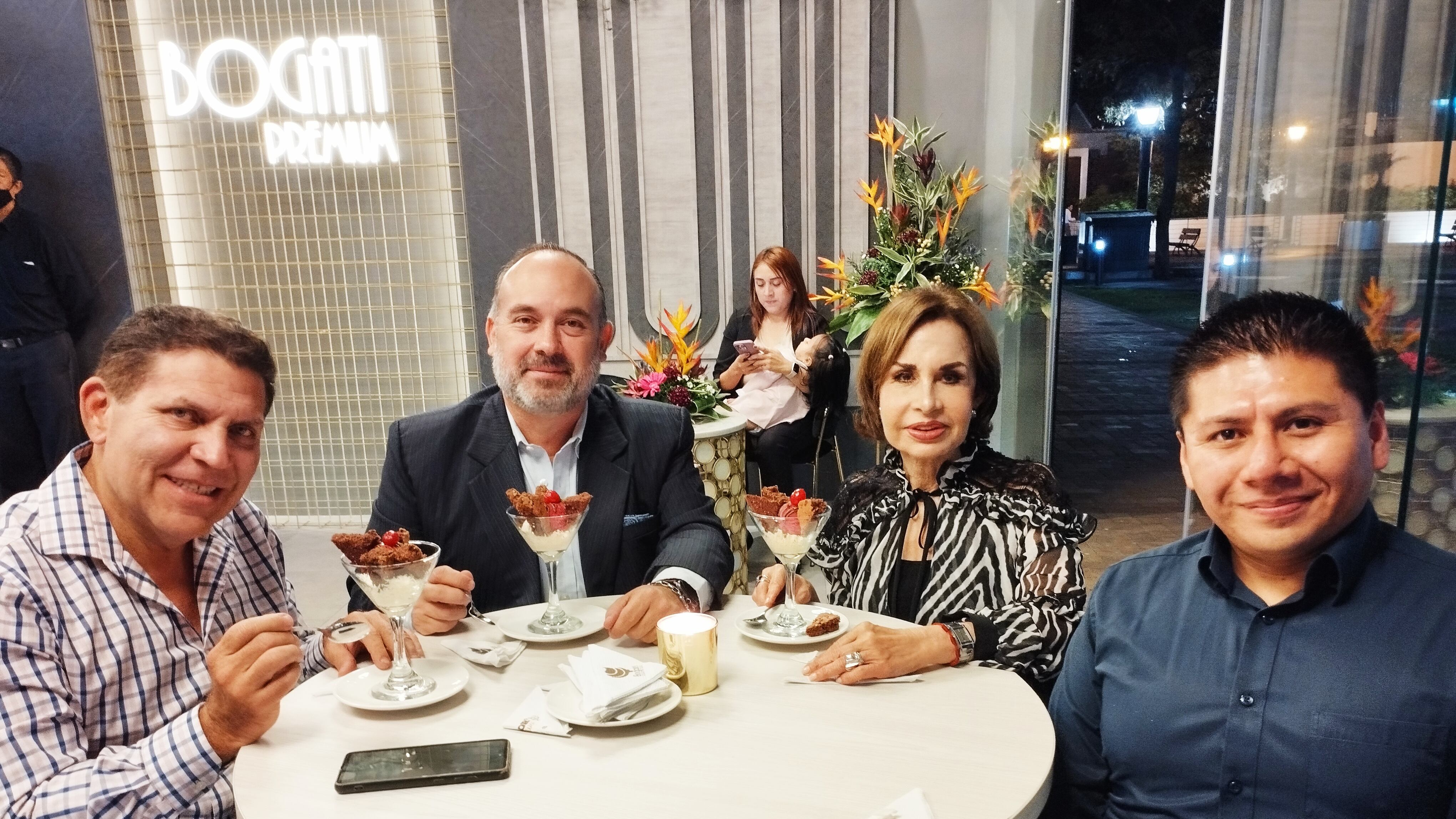 Bogati abrió su nuevo local en Puerto Santa Ana, con su línea Premium.