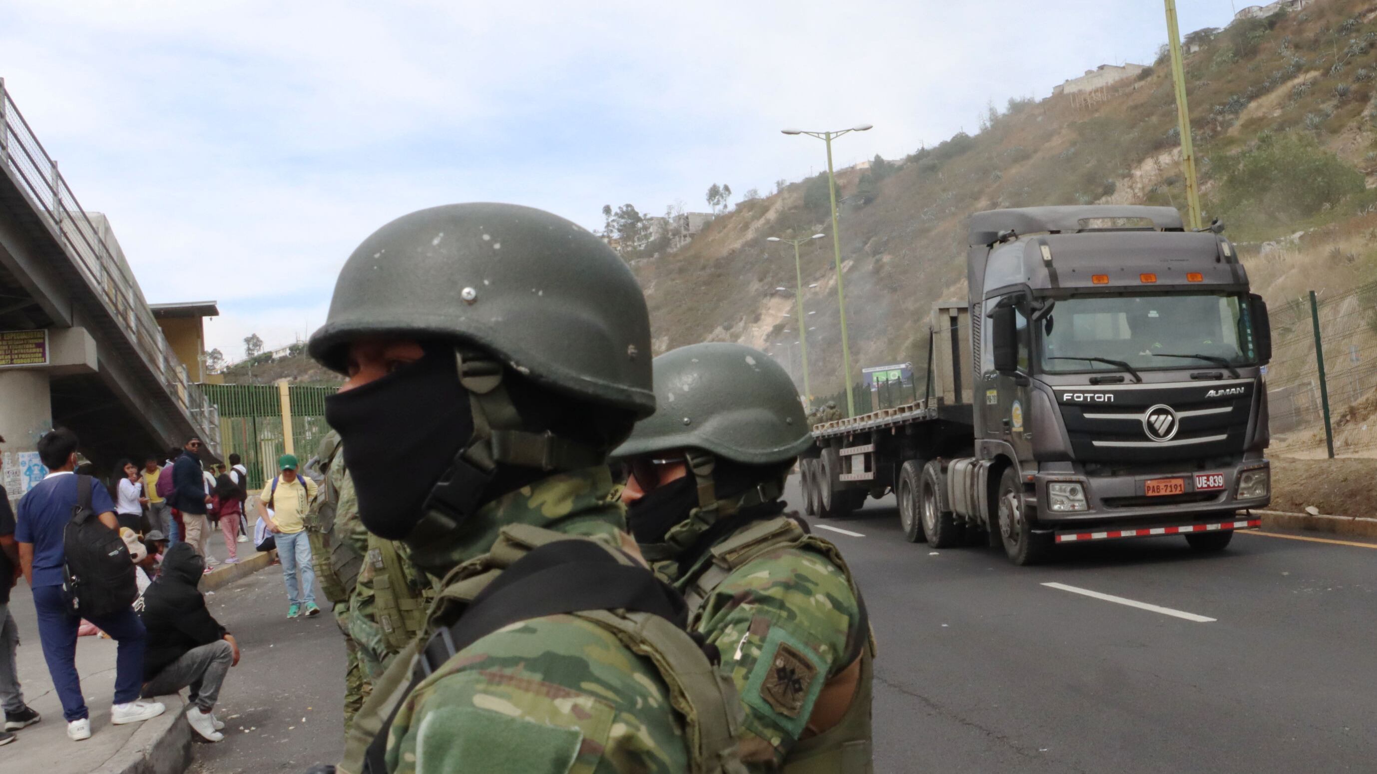 Actualización de las vías en Ecuador: cierres y restricciones por protestas y deslizamientos