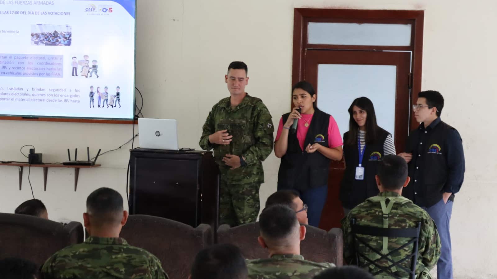 Despliegue de seguridad en Azuay para garantizar un Referéndum seguro.