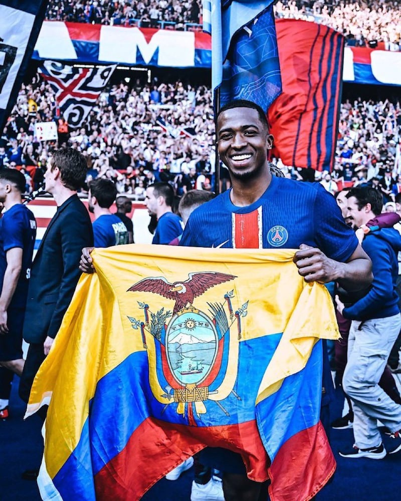 Pacho y Ecuador caminando alto en Europa