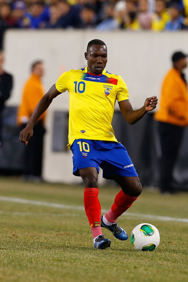 Walter Ayoví