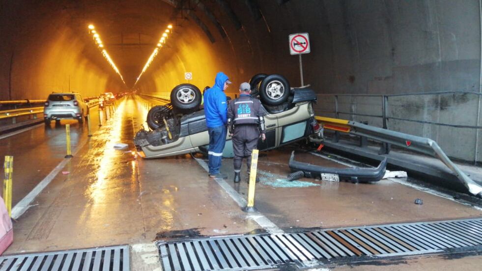 Volcamiento en el túnel Guayasamín