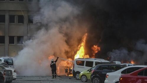 Ataque en Turquía con auto bomba