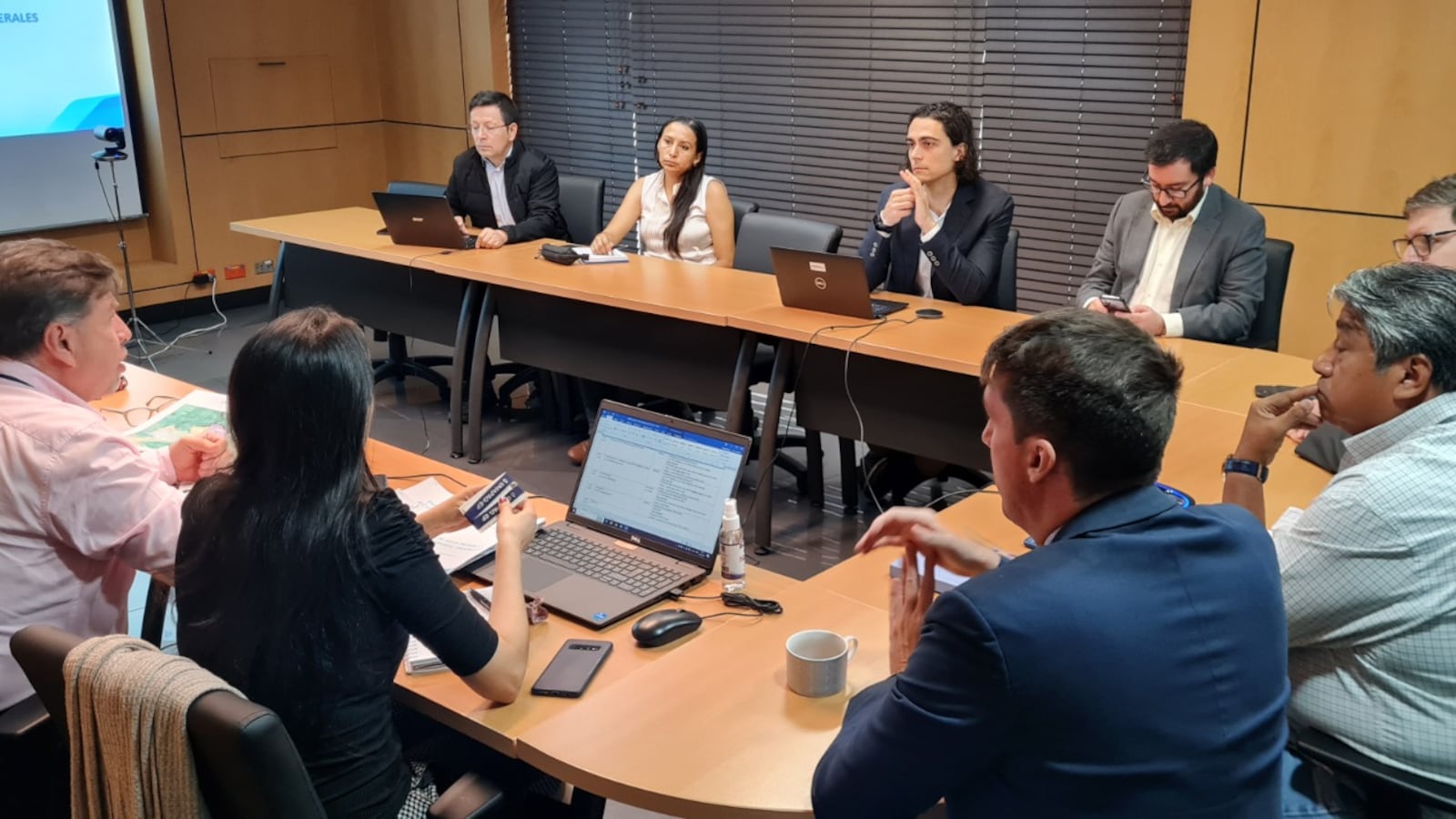 Una comisión del Banco Mundial se reunió con Emapag.