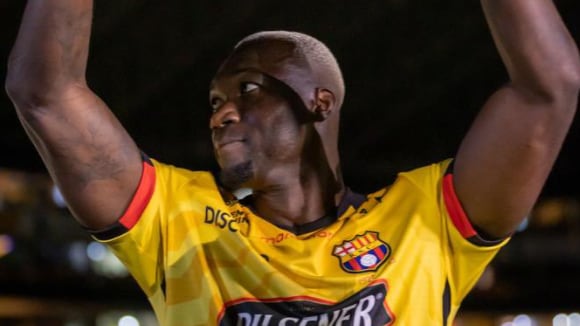 Felipe Caicedo podría renovar con el Barcelona SC.