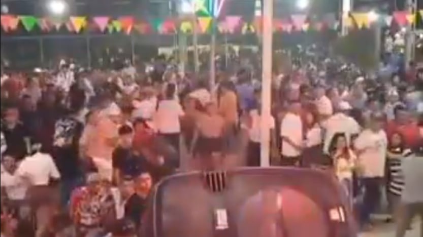 Ataque en pleno festejo navideño