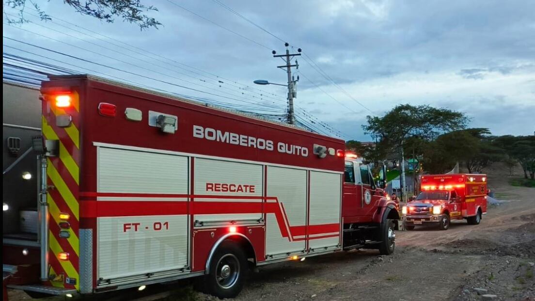 Adolescente cayó a 15 metros de altura a la quebrada del río San Pedro, en Tumbaco