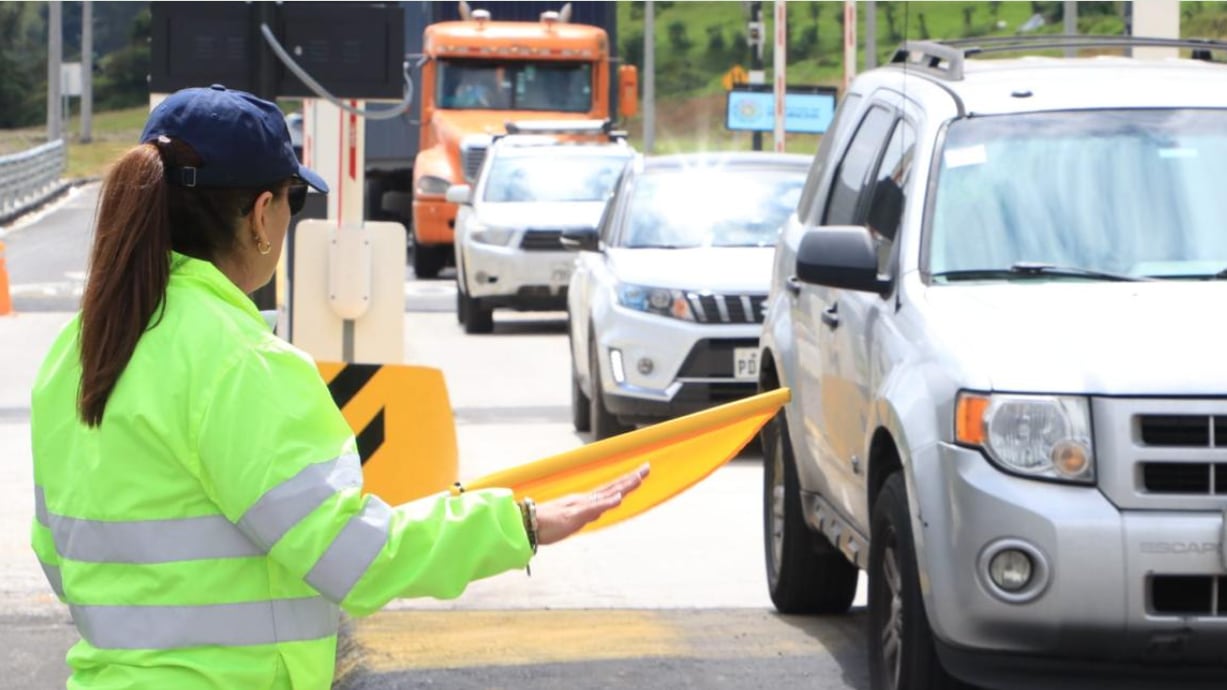 Las vías Alóag – Unión del Toachi y Mitad del Mundo – Río Blanco se encuentran totalmente habilitadas