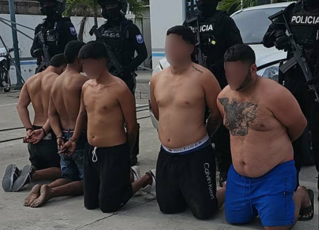 Intento de asalto al ECU 911 de Manta termina con un delincuente abatido y varios detenidos