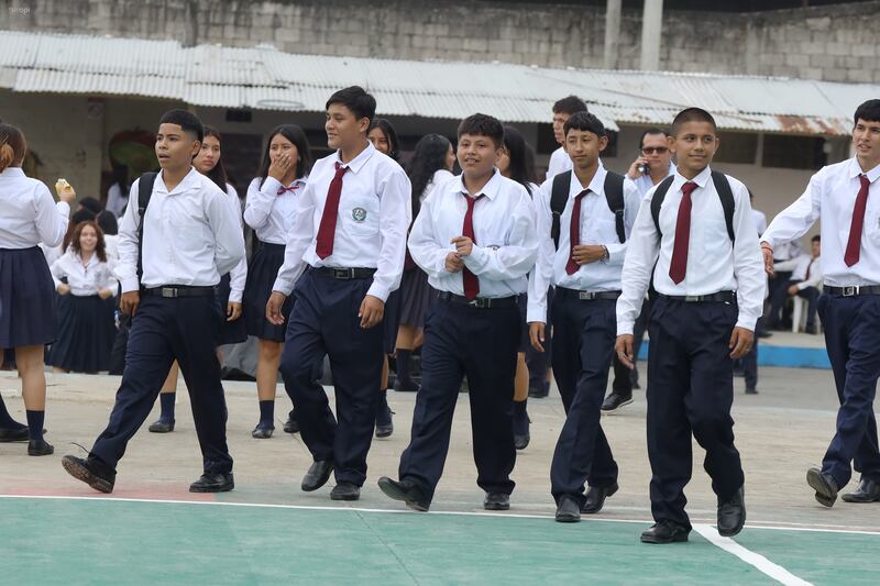 regreso a clases Costa Ecuador
