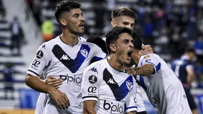 Jugadores de Vélez que busca el pasaje hacia la gran final de Guayaquil.