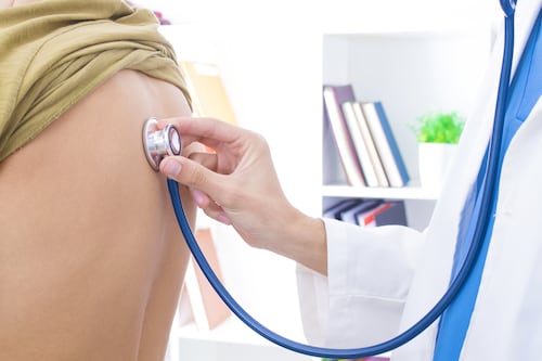 Atención de salud en Azuay durante el feriado: lo clave