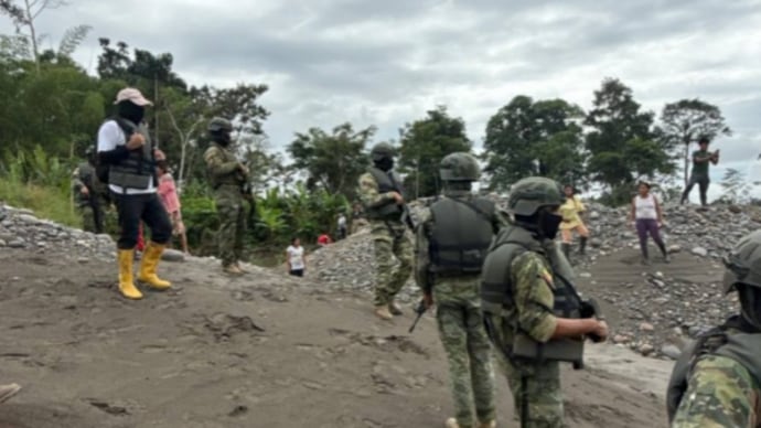 Fuerzas Armadas patrullando la frontera norte para frenar la minería ilegal