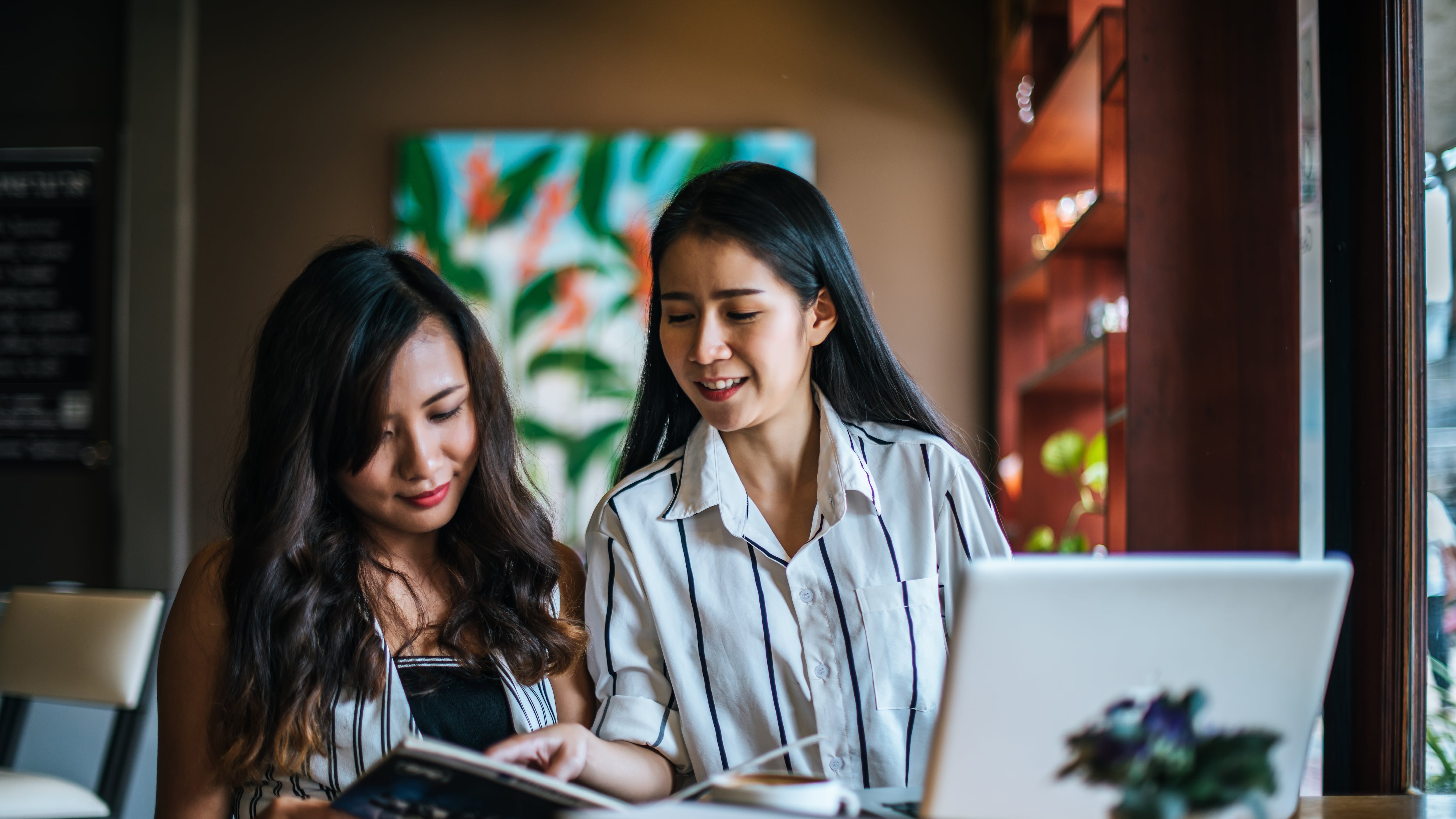 Nuevos cupos para la segunda fase del programa de becas de inglés “Because He Is Nice”