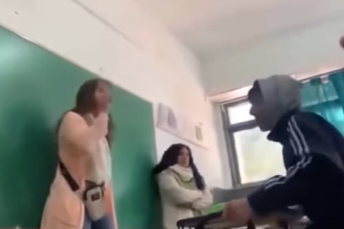 “¡Basta!”: Directora pierde la paciencia con alumnos indisciplinados y el video se volvió viral