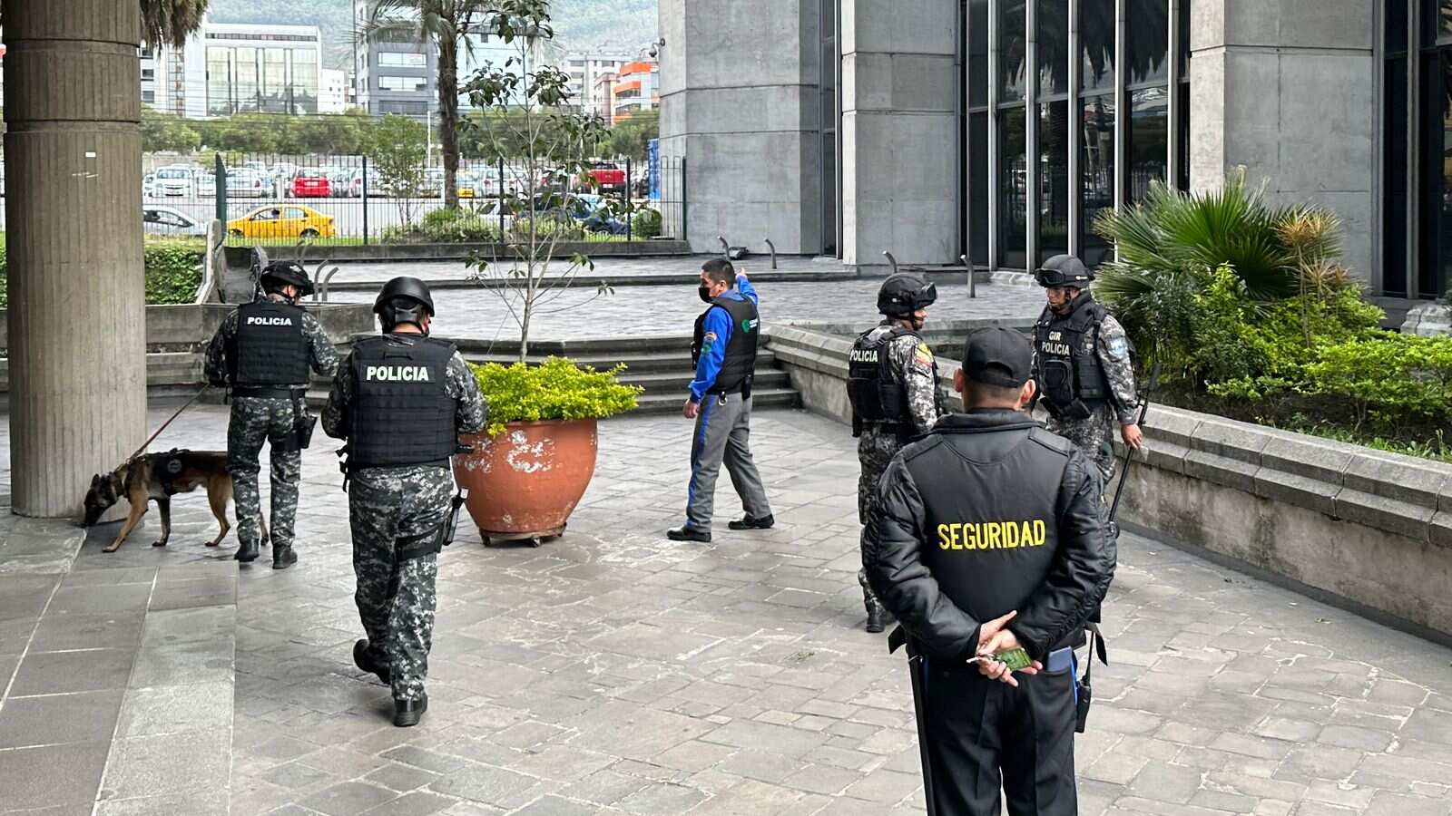 Alerta de Bomba en el Ministerio de Educación